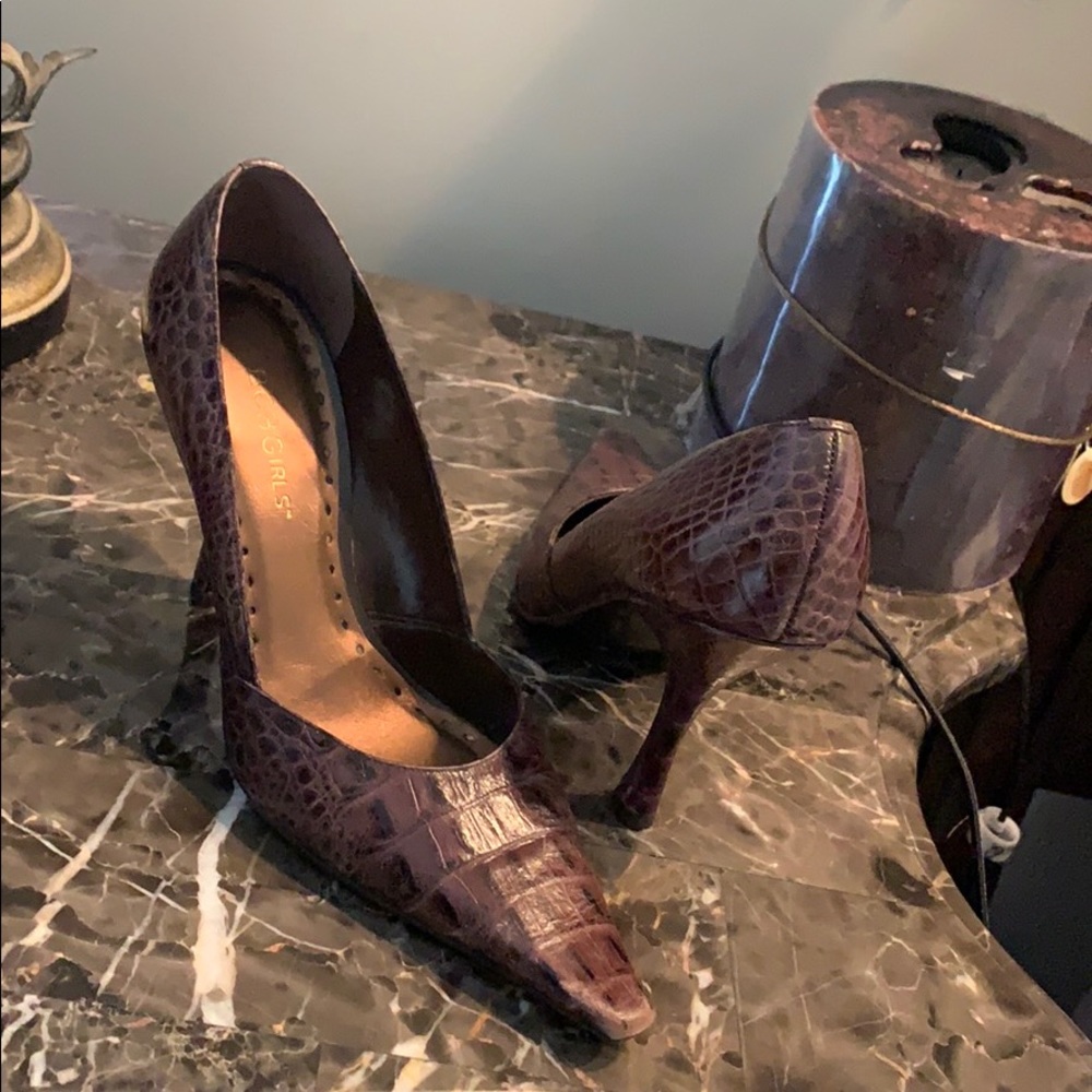 BCBG crock style stilettos
